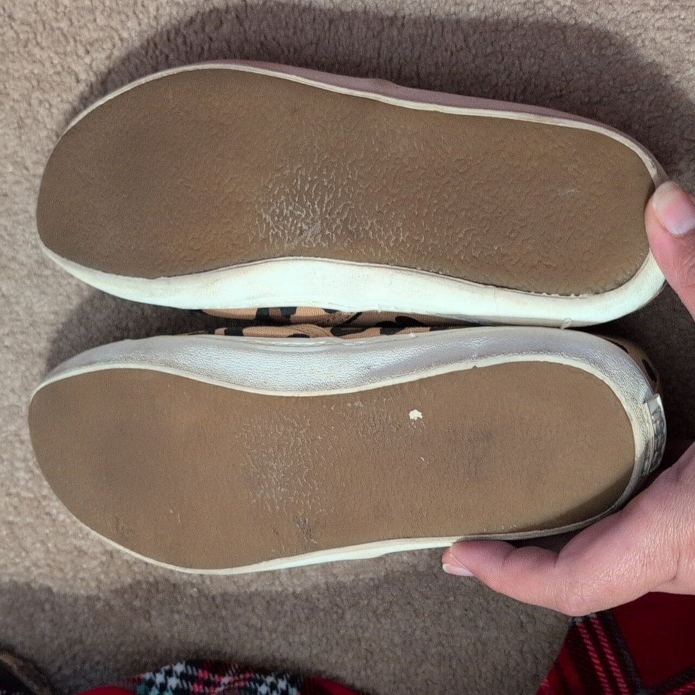 Leopard Print Women Slip-On Shoes 8.5 - Picture 5 of 9